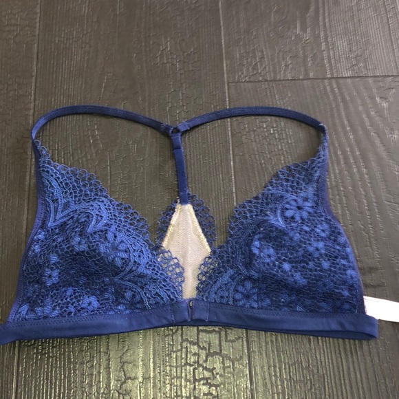 Victoria's Secret Other - Victoria’s Secret Bra Bralette Navy Blue Small